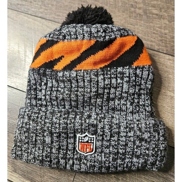 Cincinnati Bengals Beanie Pom Pom Hat - Picture 6 of 6